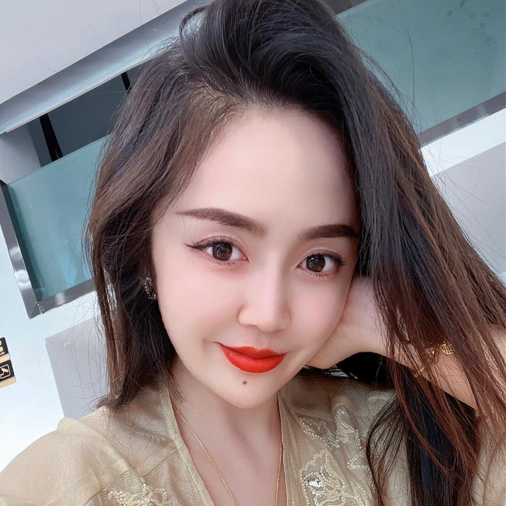 欧淼女装（宝韵诗～打造素颜灯泡肌）