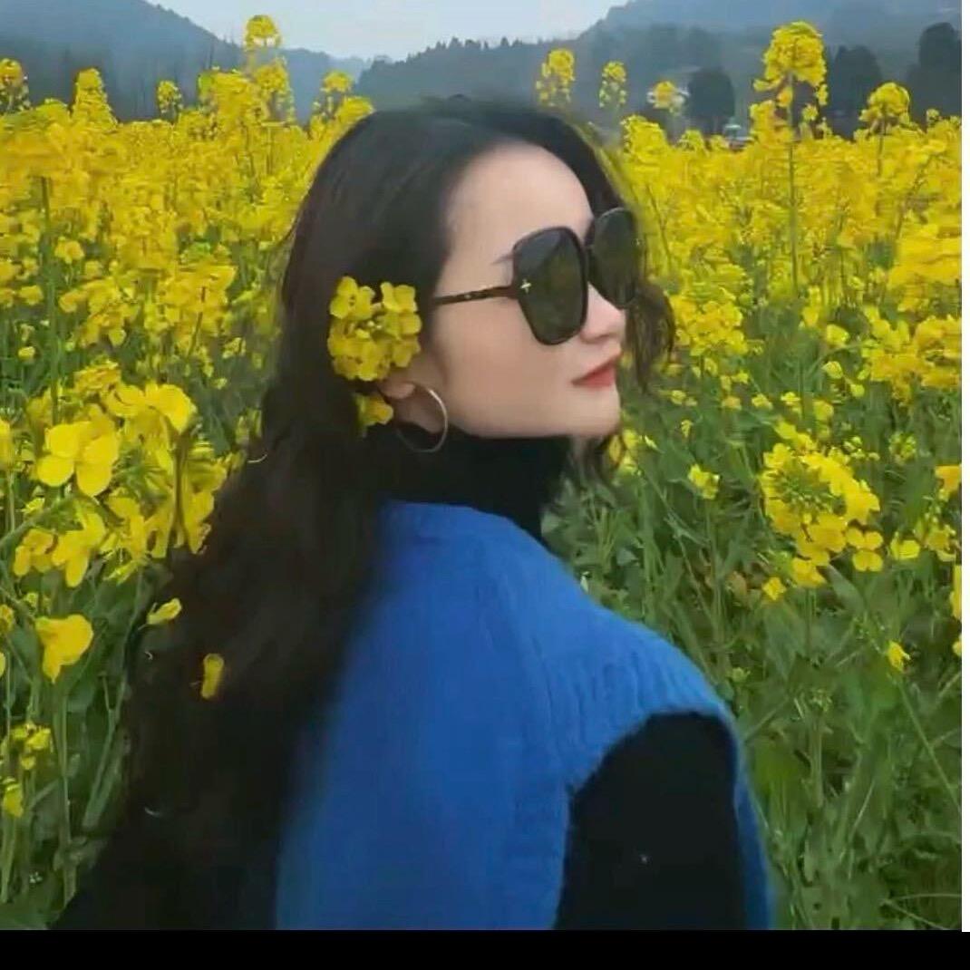 ᥫᩣ໌້ᮨ是小覃呀☘️.