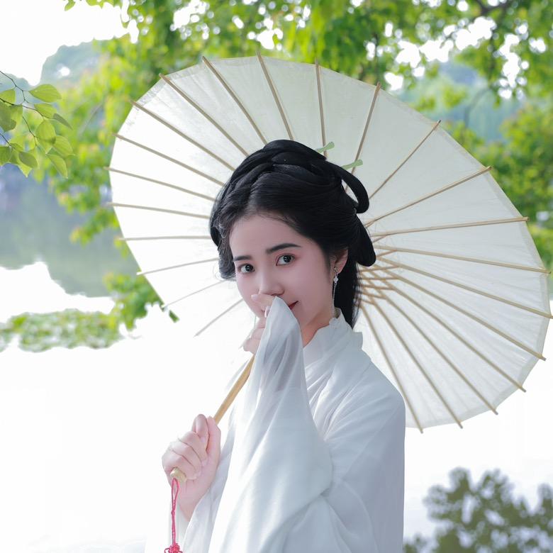 南初