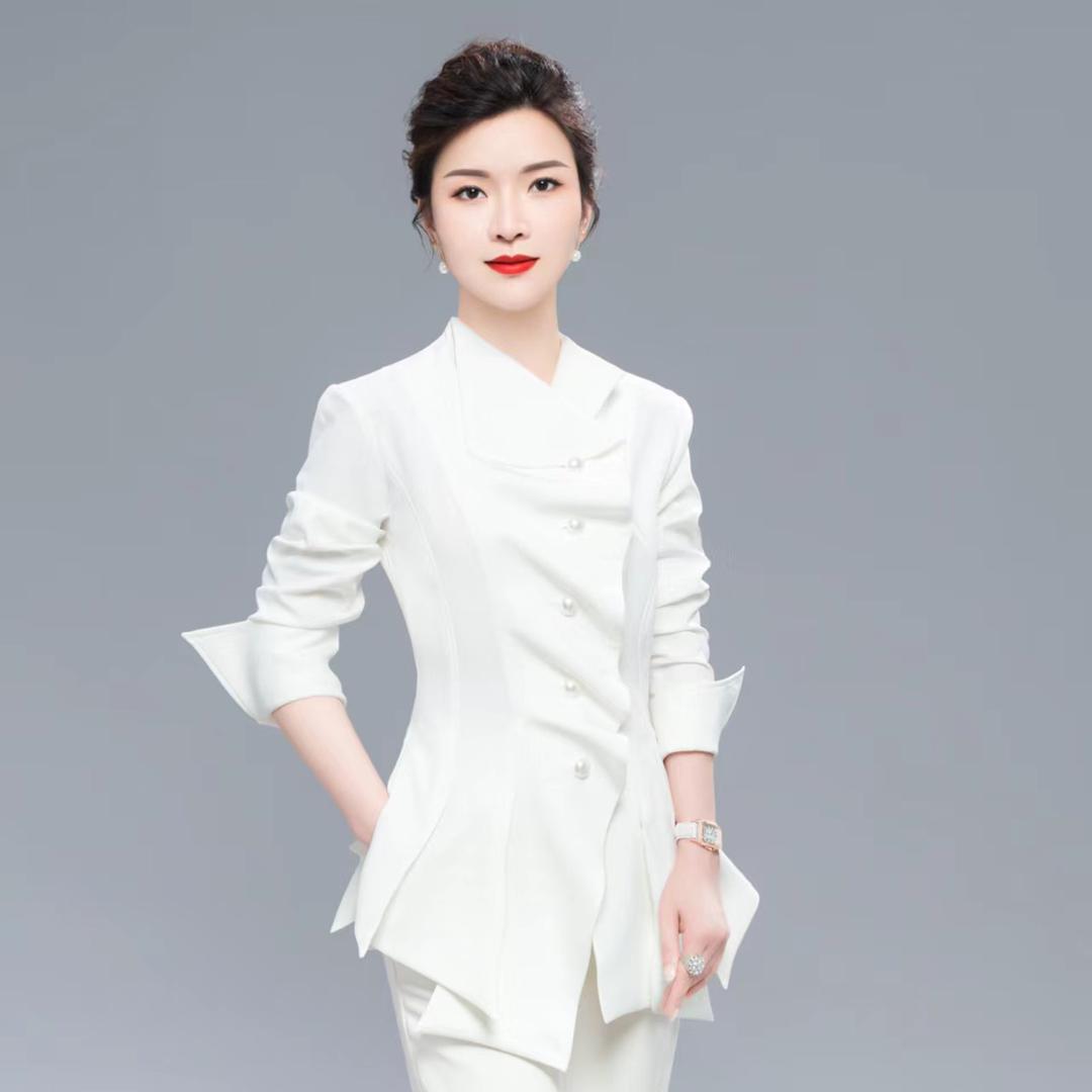 美妍，子茗