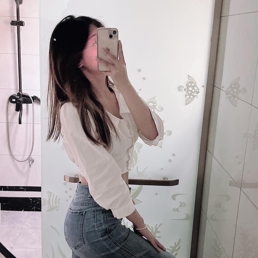八月呀