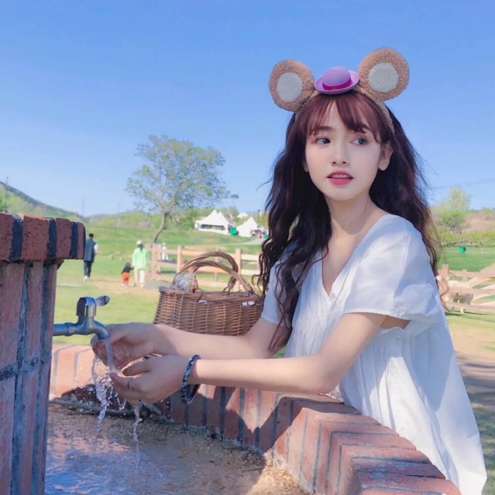 哈尼姑娘