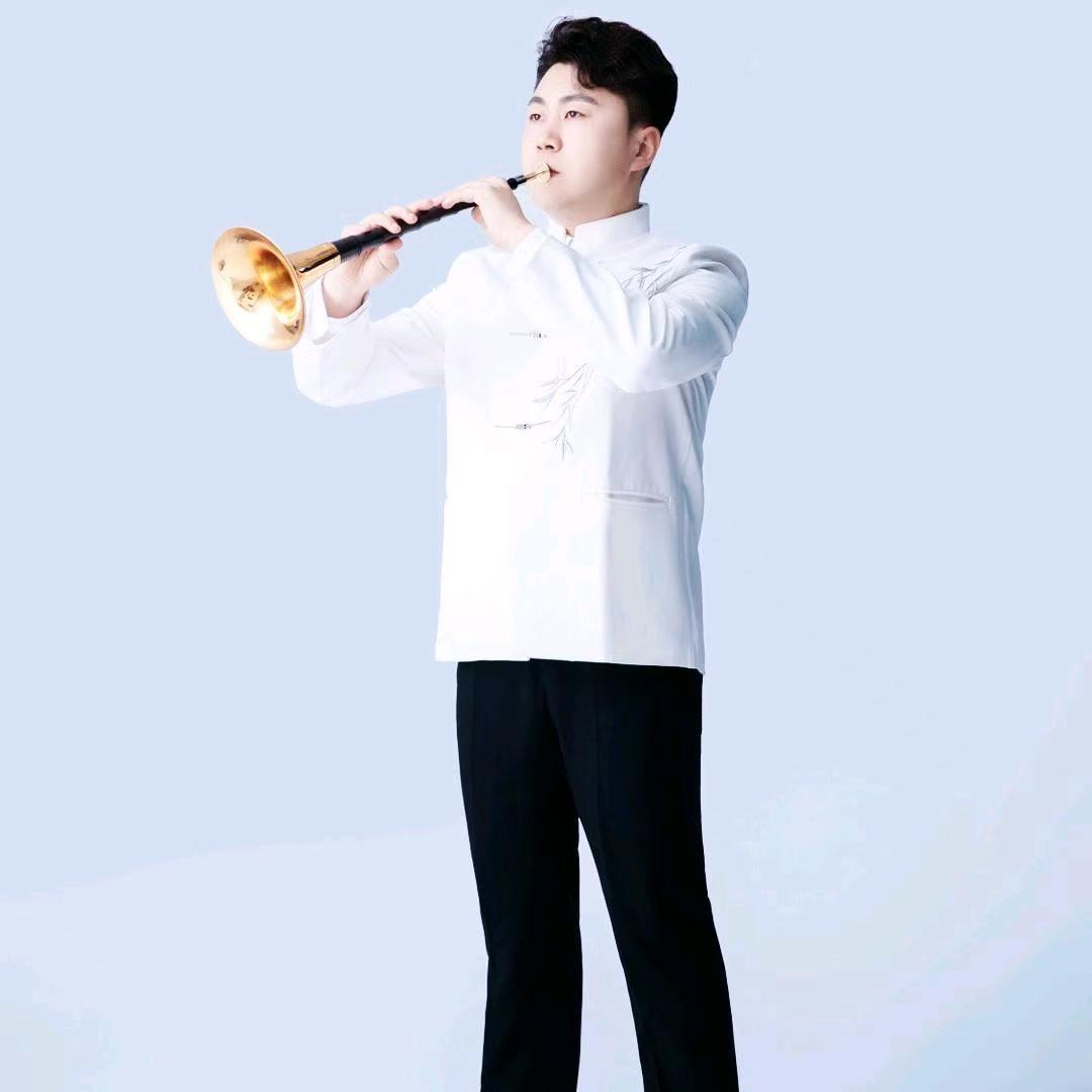 不会吹唢呐的小刘