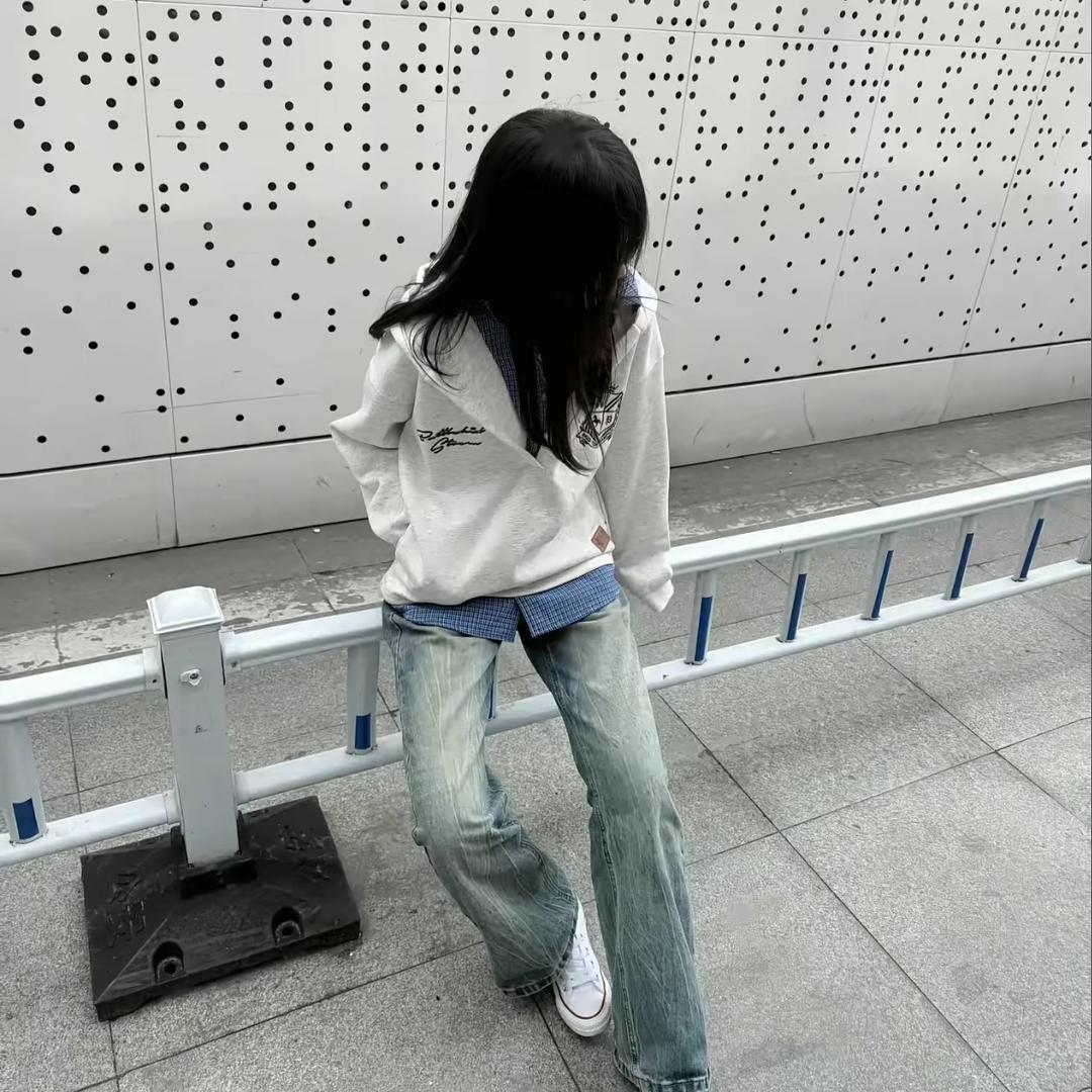 呆妤洛
