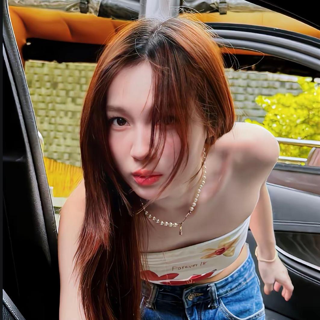 尾随蟑螂王子被围殴.