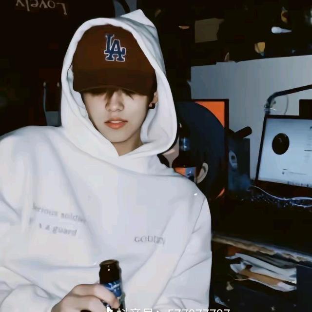 小猪佩奇，我配你