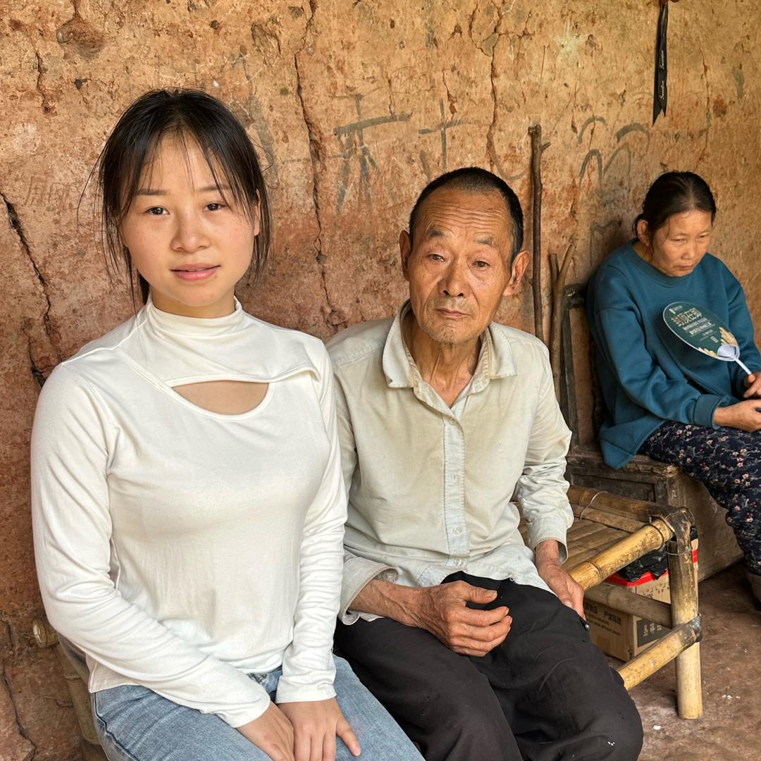 周小红养父