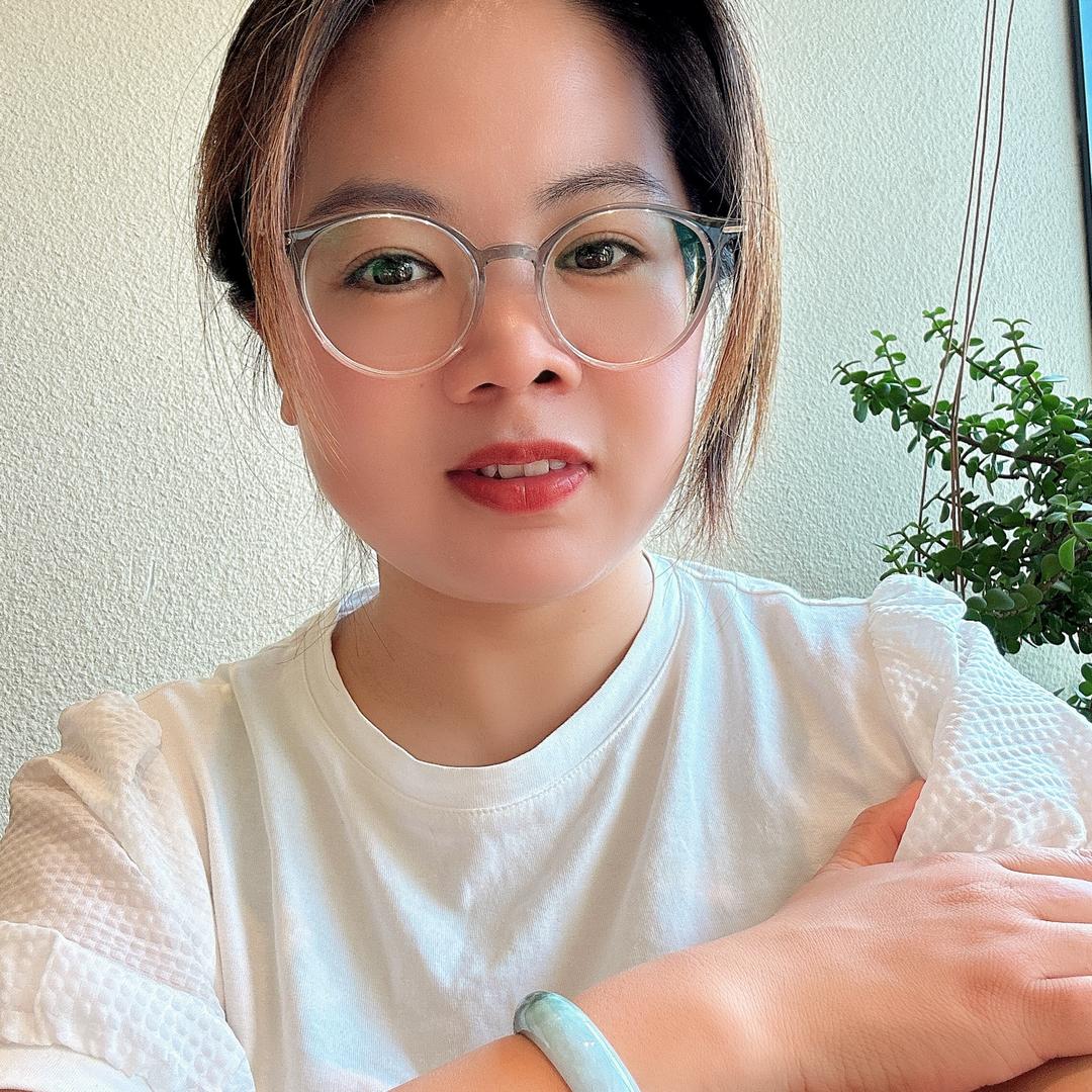 阿珍.