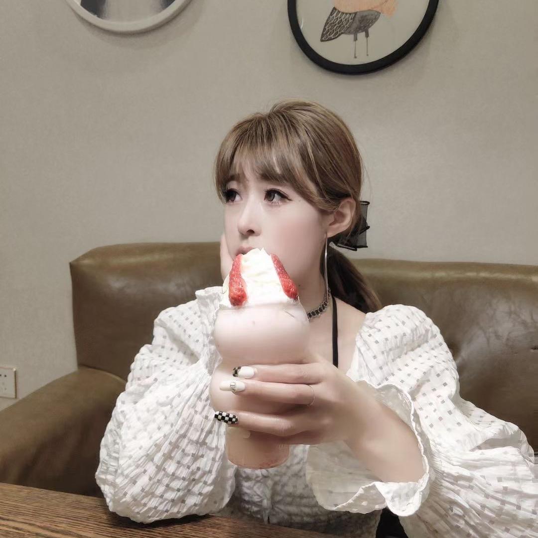 龙江县卖鲜花的小向