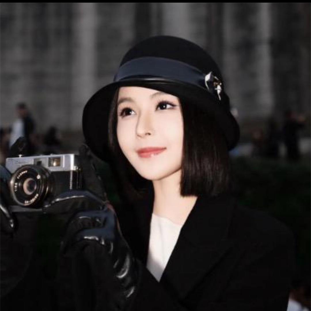 溶溶RONGRONG 爆品穿搭