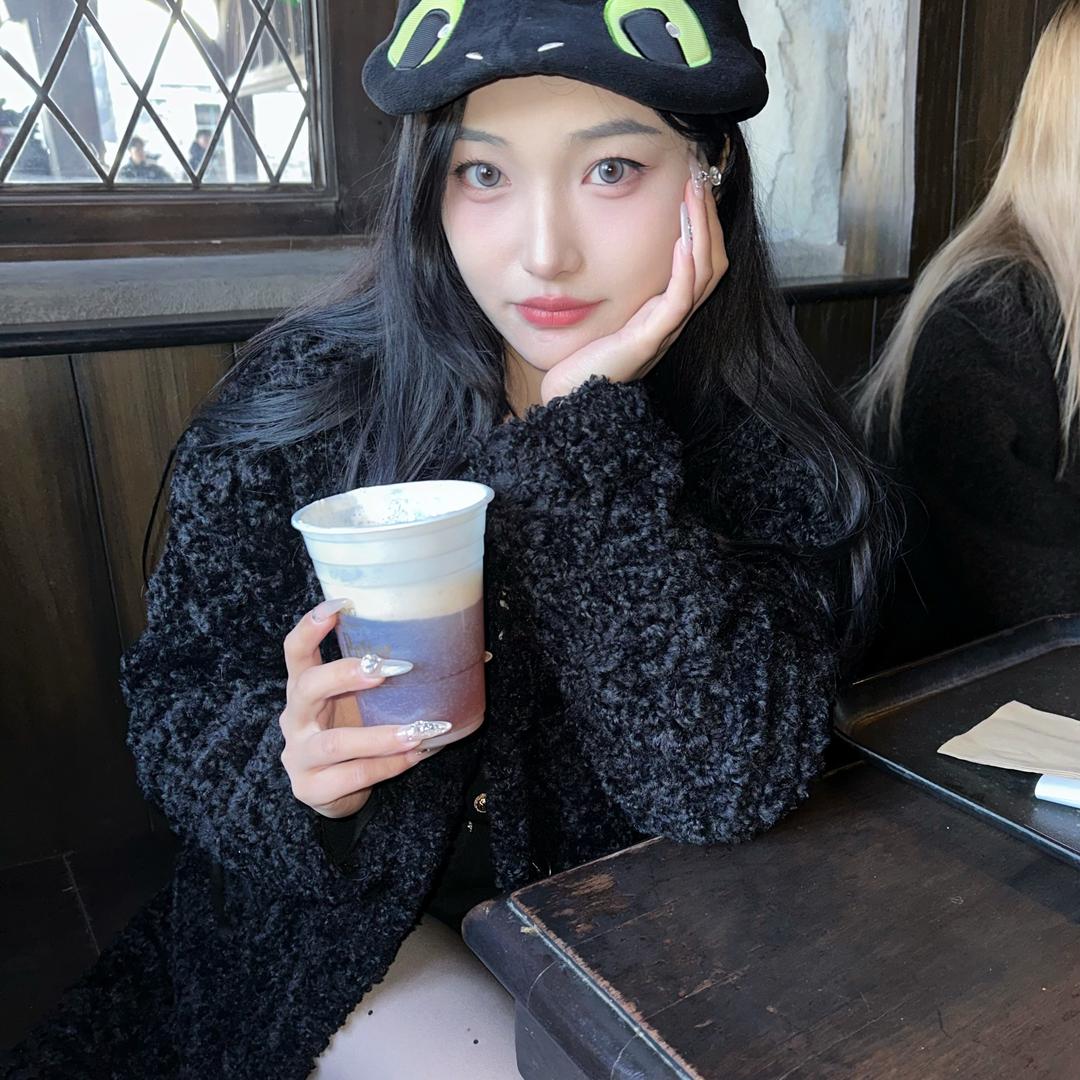 幸运小瑞的守店日常🍡