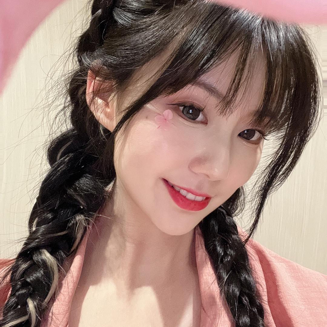 一只小白羊