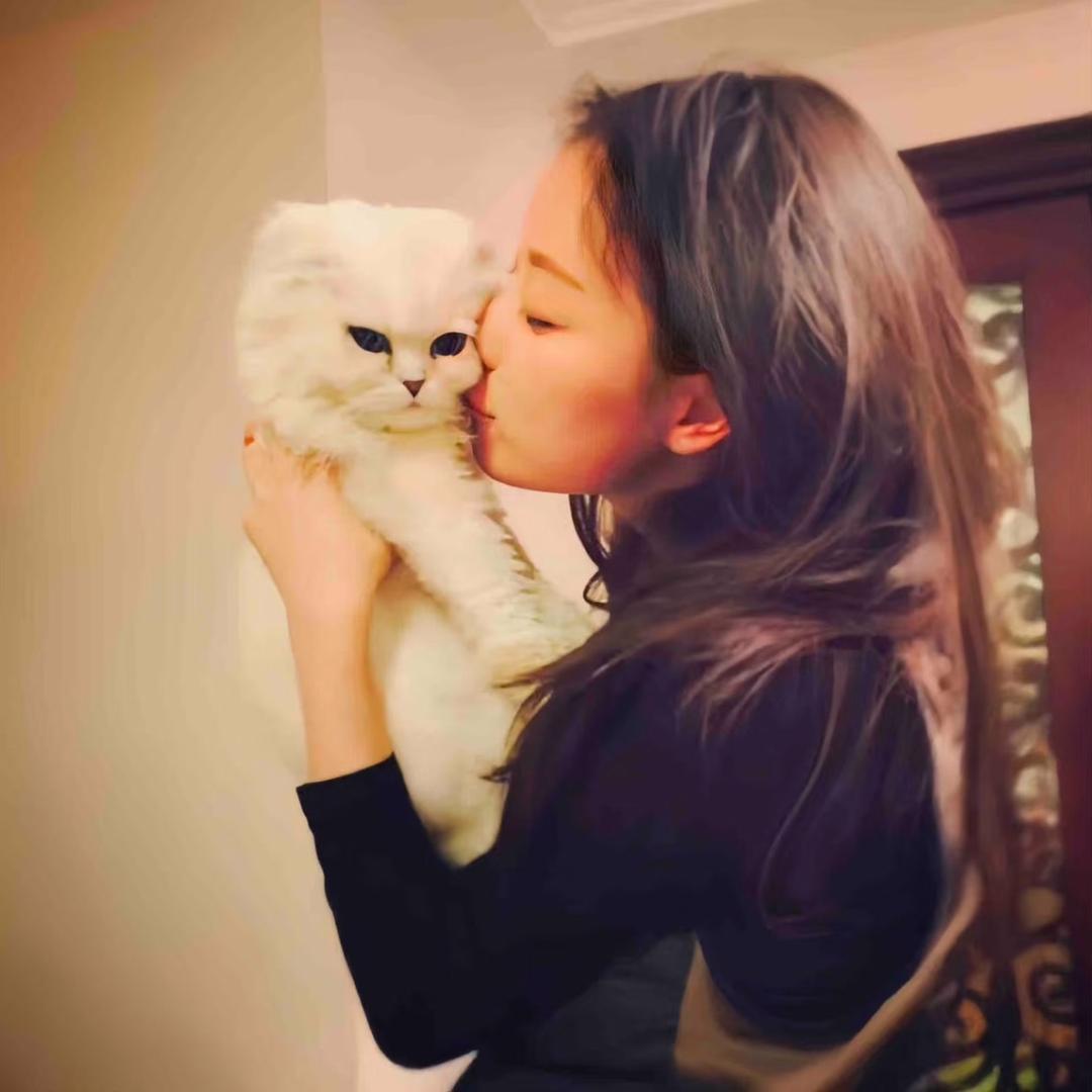 一只鱼^-