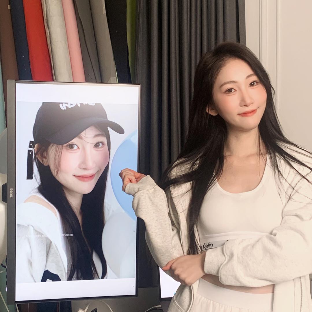 小丽在干嘛