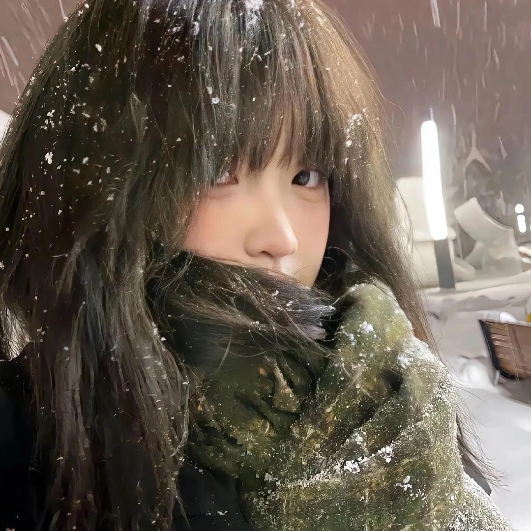 泪水打湿热奶茶，你却说我不懂她