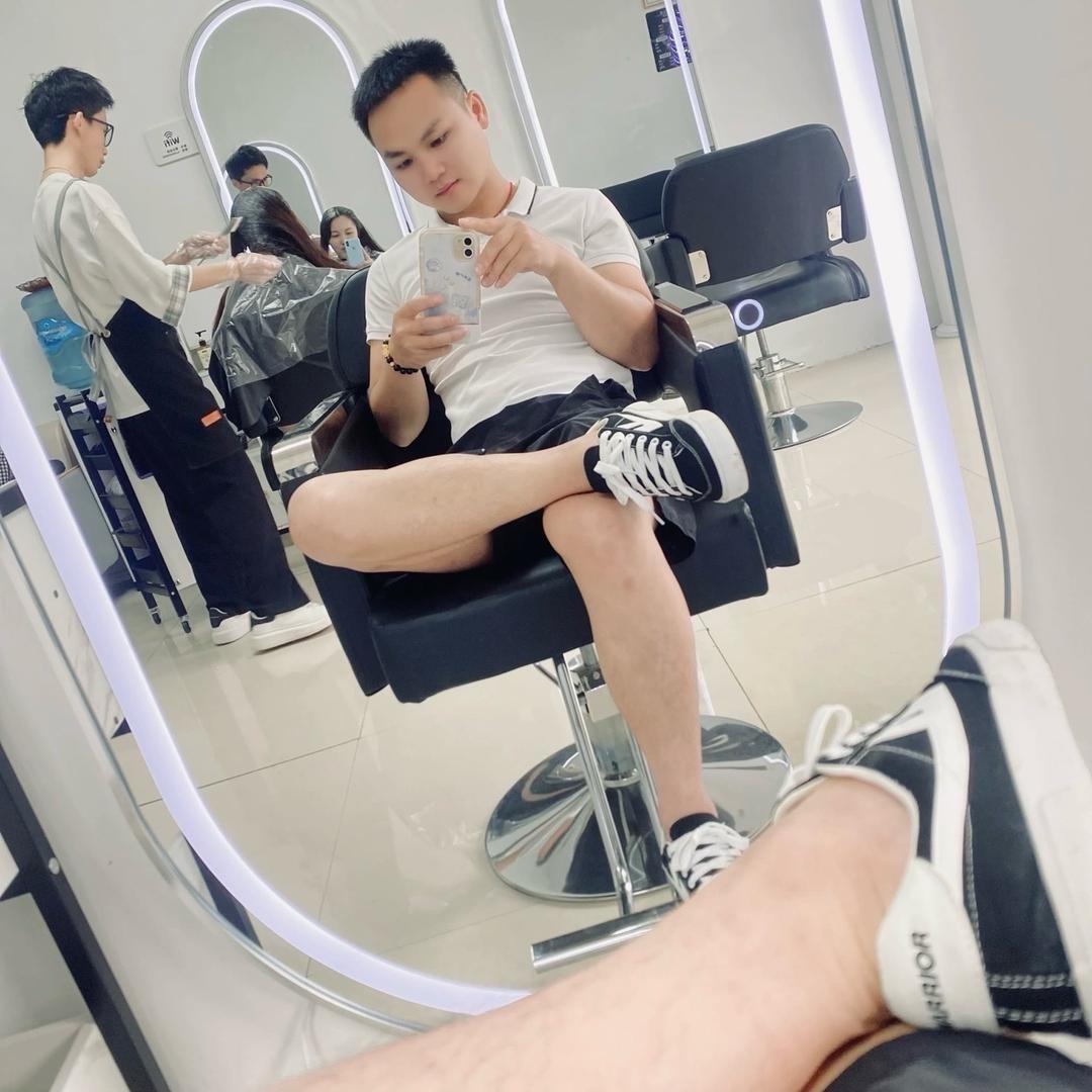 大叔级别长娃娃脸