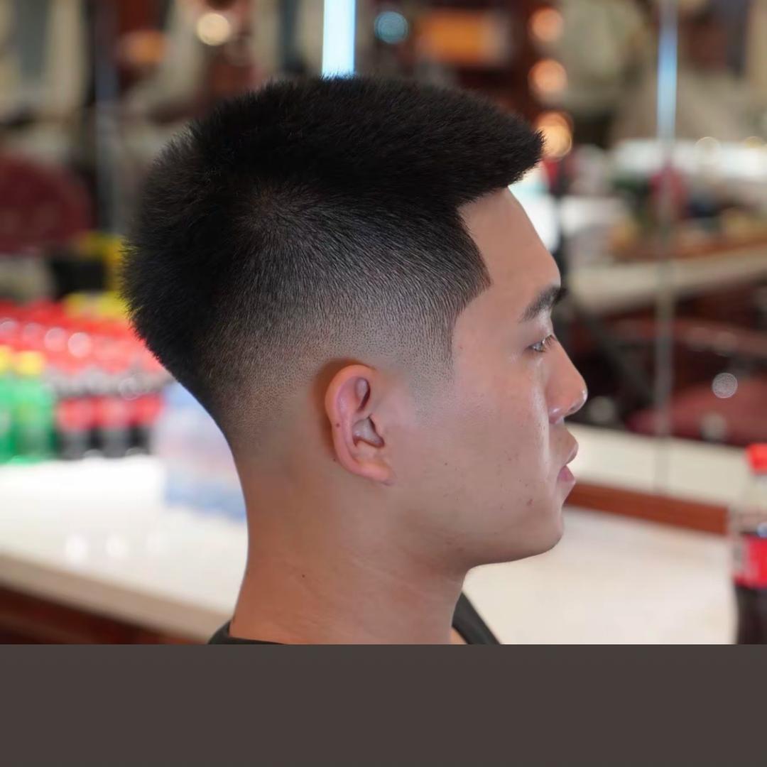 昔阳男士理发馆