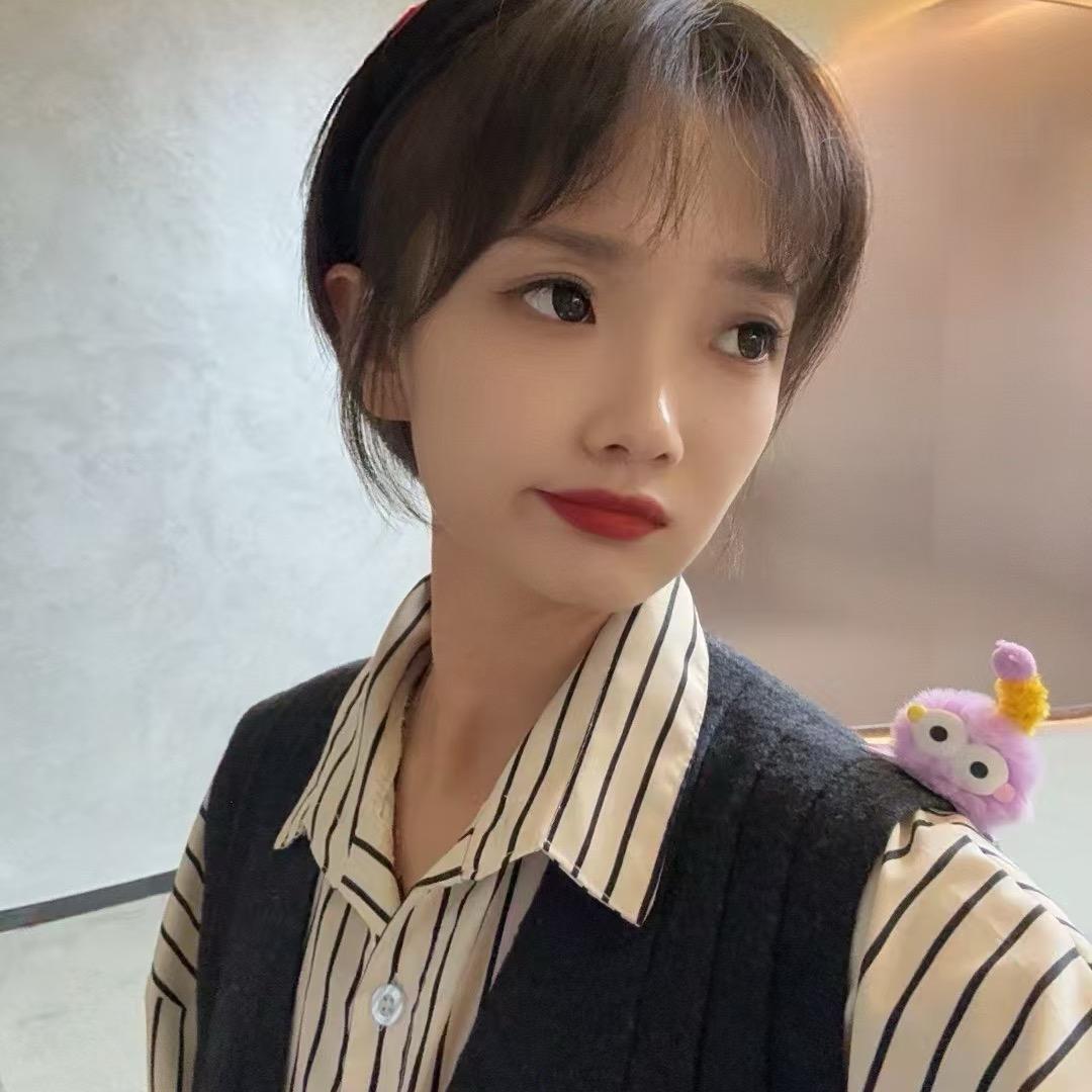 我是小羽毛