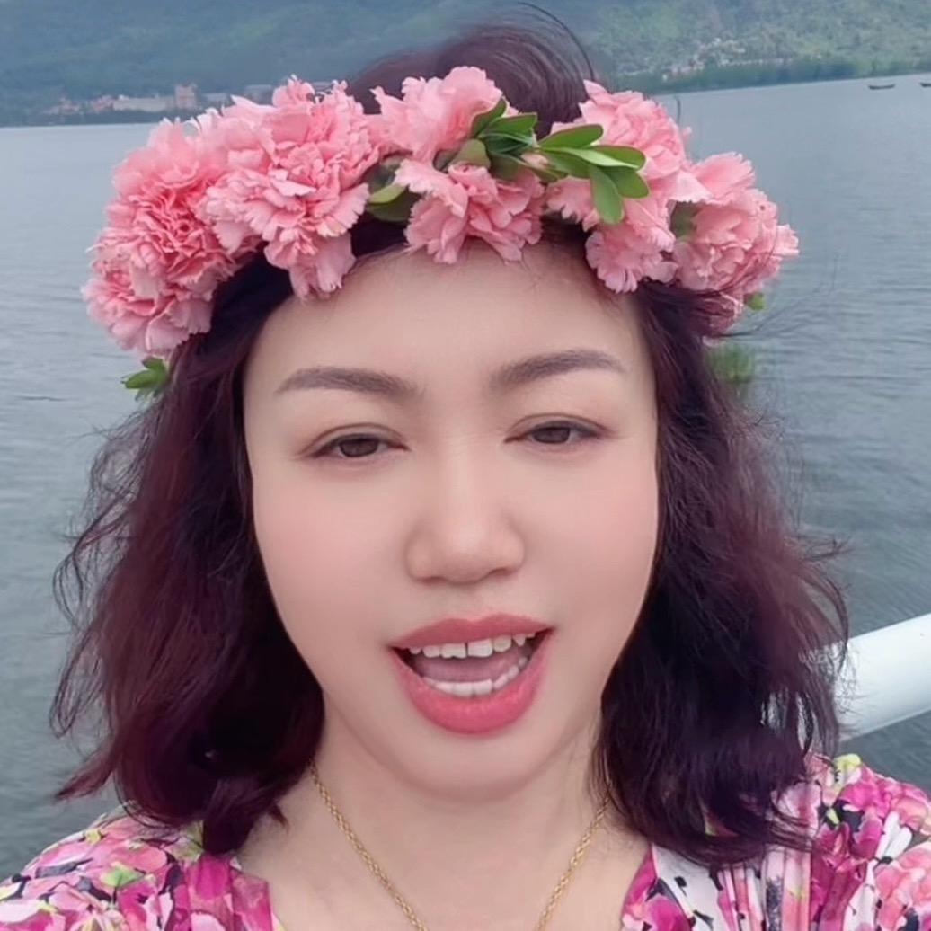 鸿姐早上5:50开播