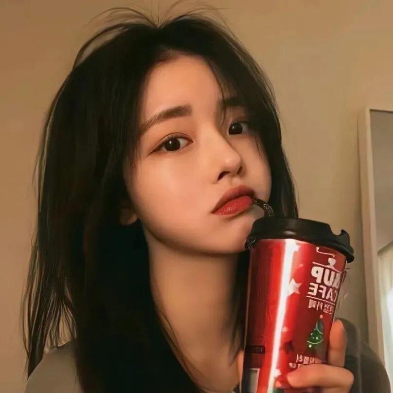 小娅女装