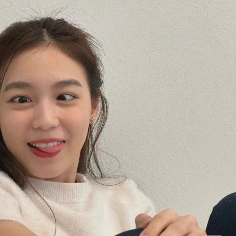 小咪超爱吃