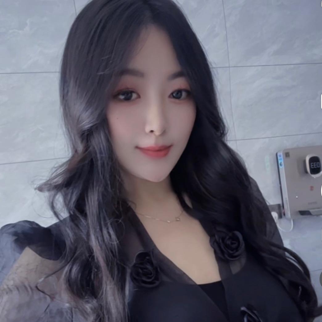@柒月🖤