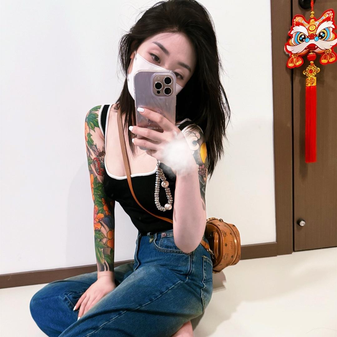 、😶‍🌫️明明子.)