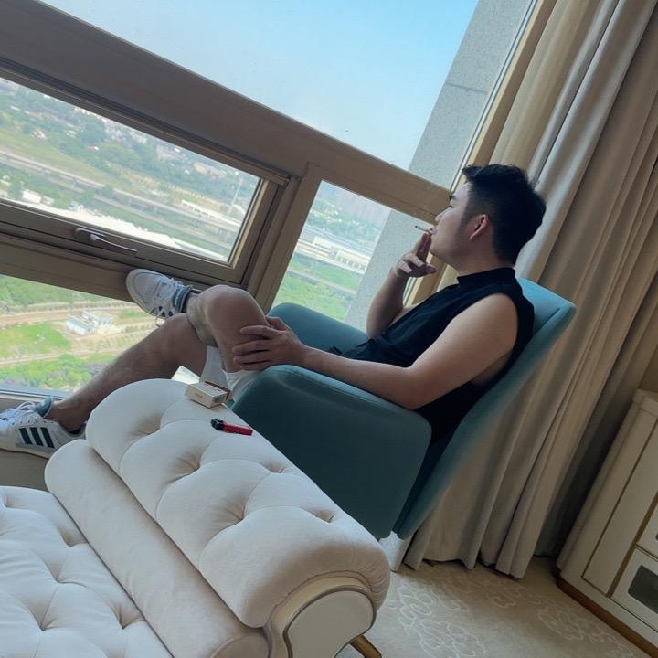 杨少