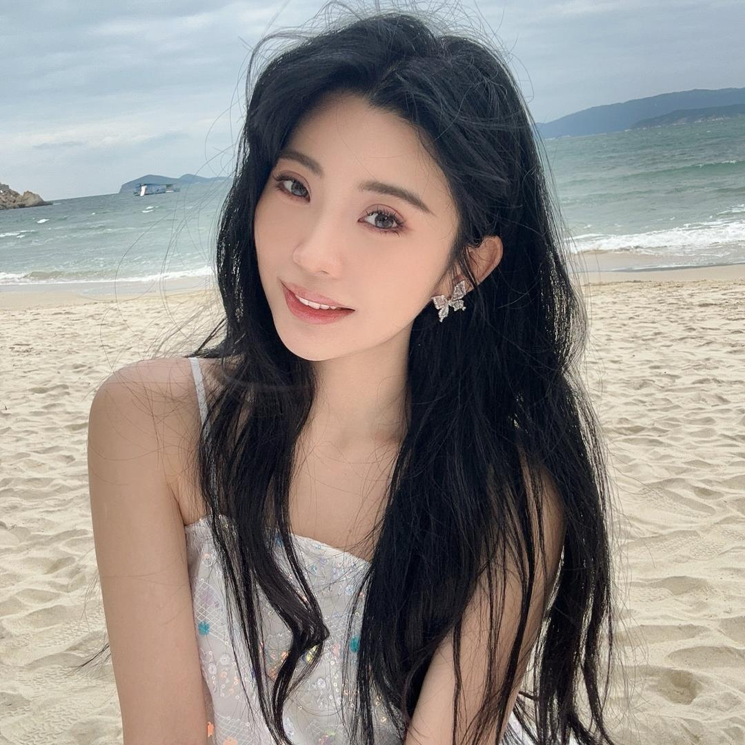 KIKY郑月牙儿🌙