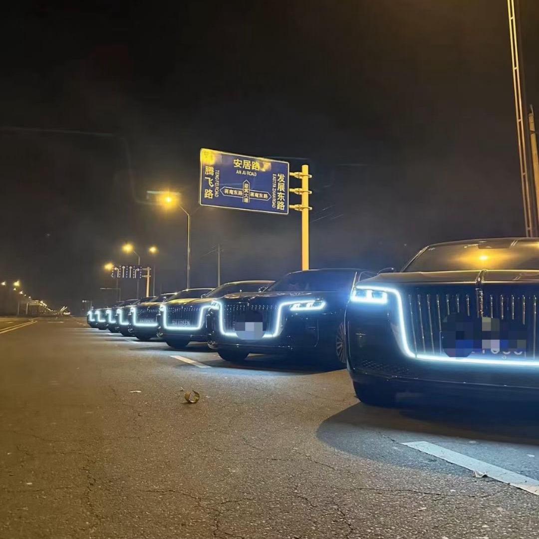 武清红旗🚩车队  明👩‍❤️‍👩月