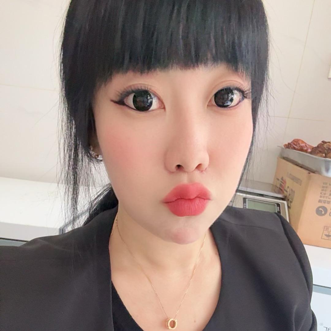 叼叼莹