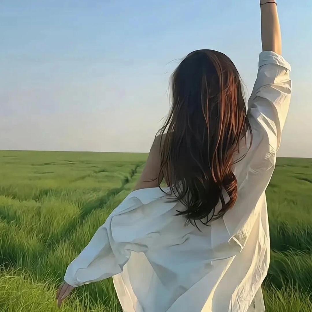 何叶云婕居