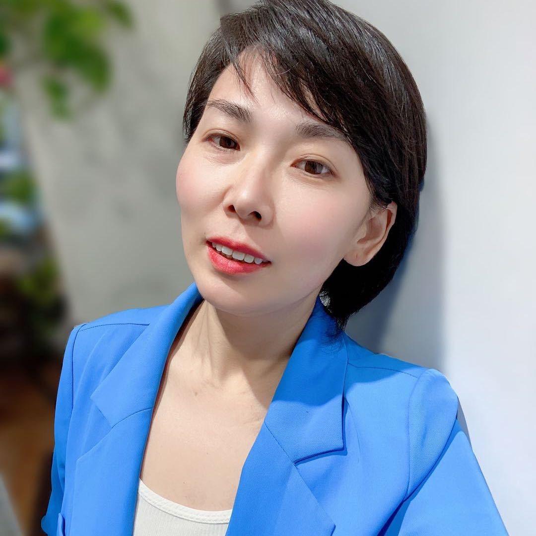 霞子美甲官方号