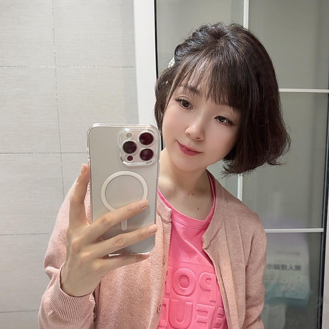 我是周周吖🍬