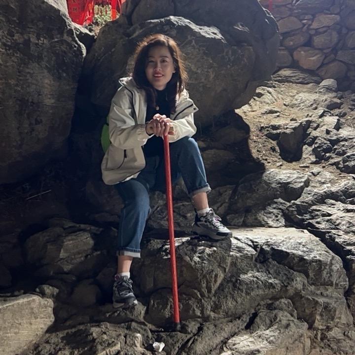 曲阜快递小姐姐