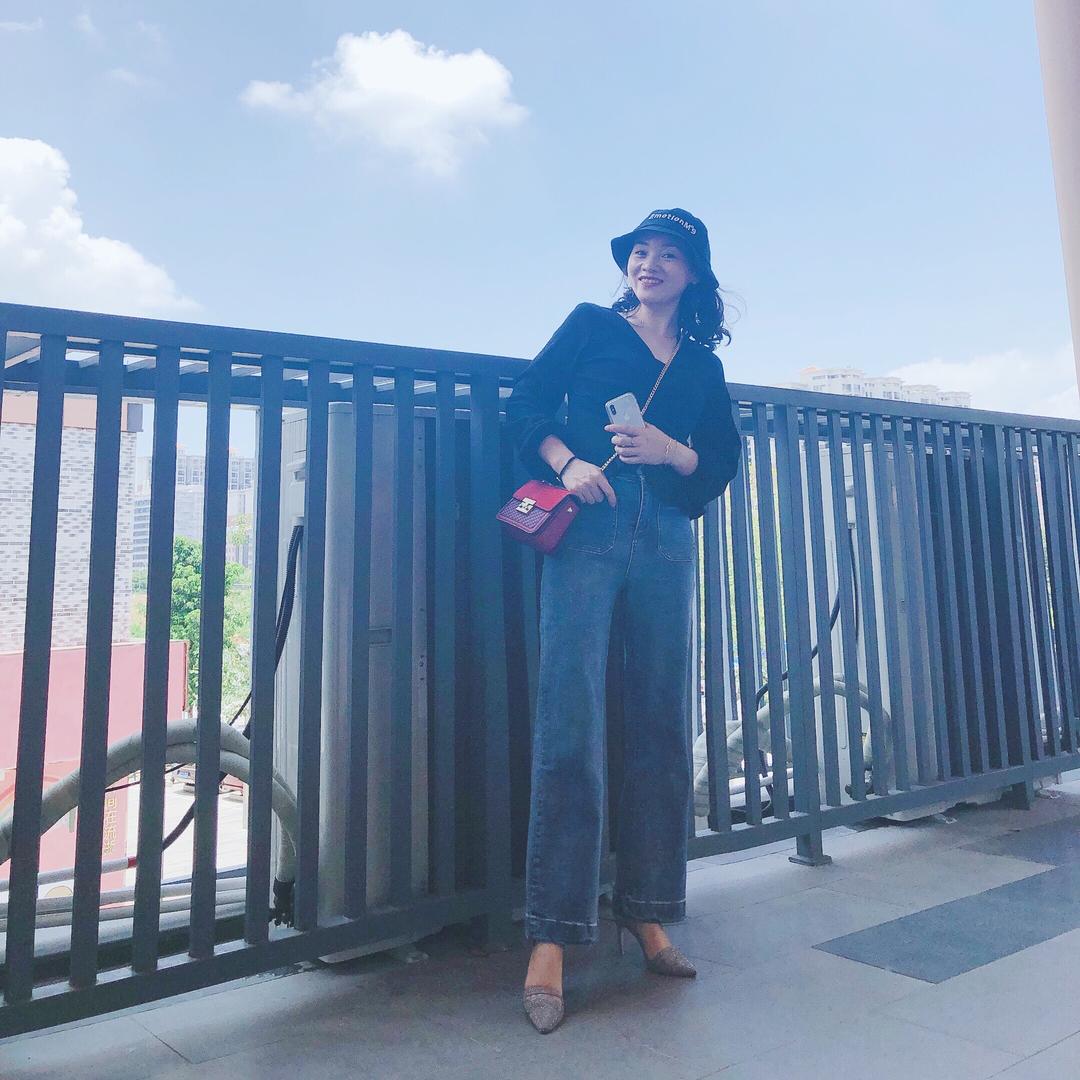 灯下美人