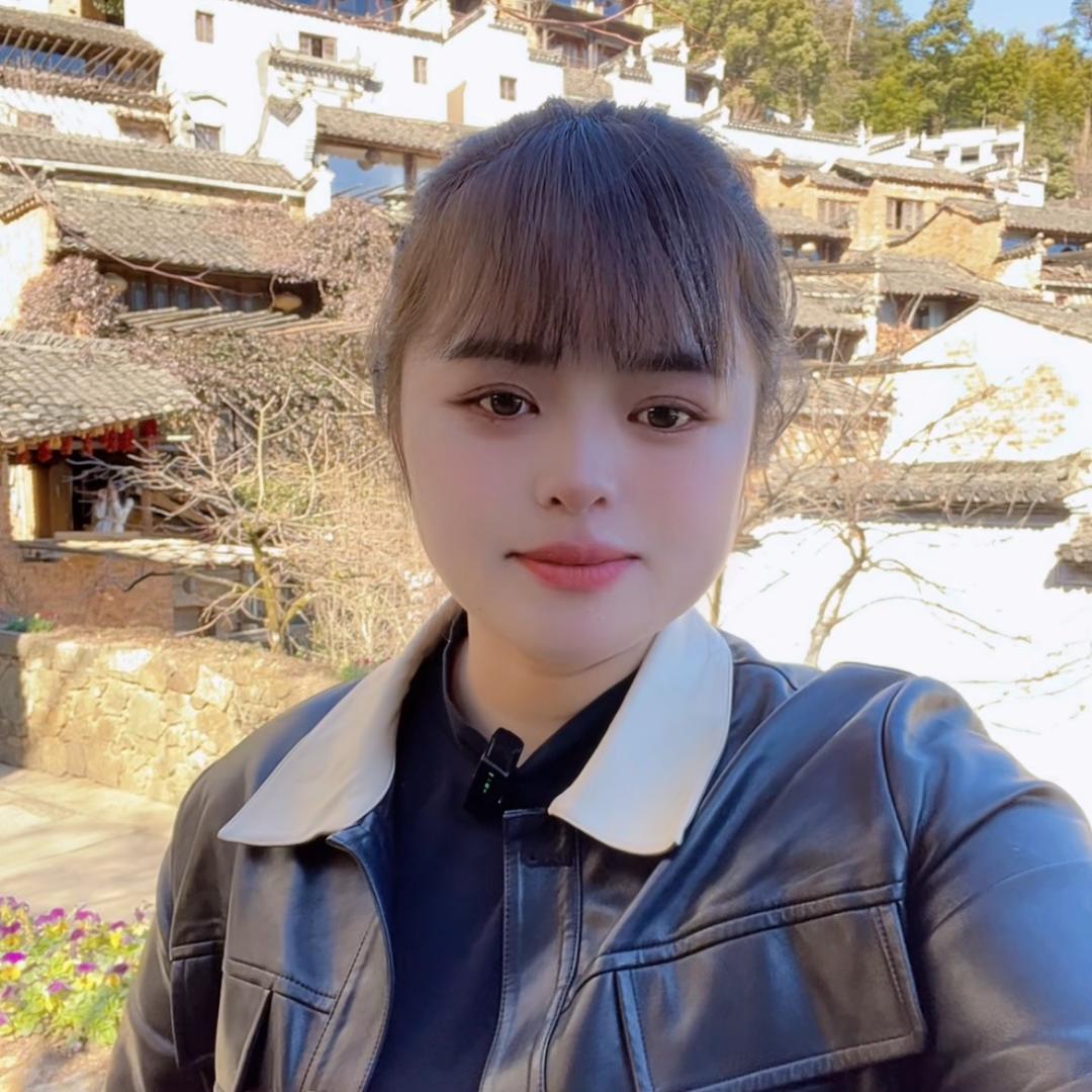 旅行推荐官娜娜