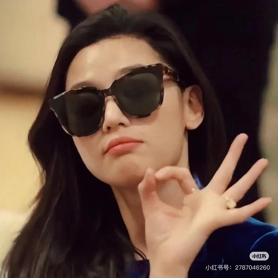 教你买车的老姐姐