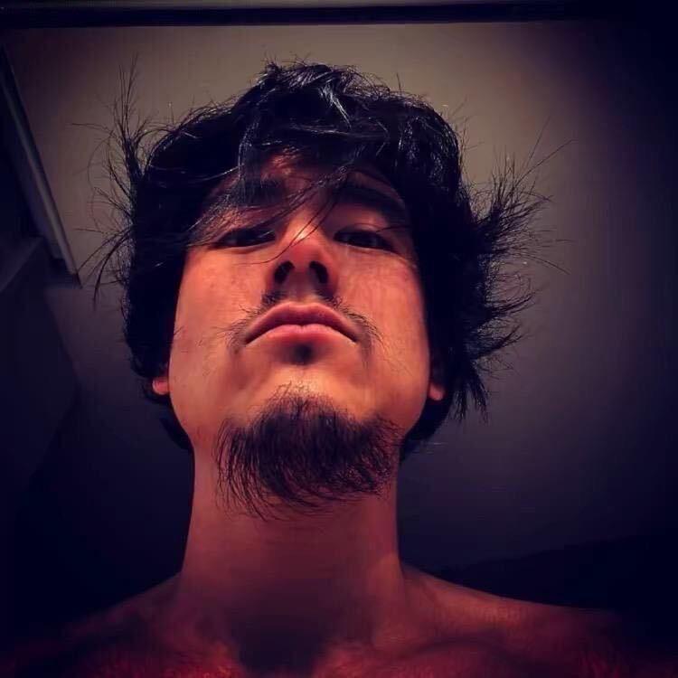 @3
