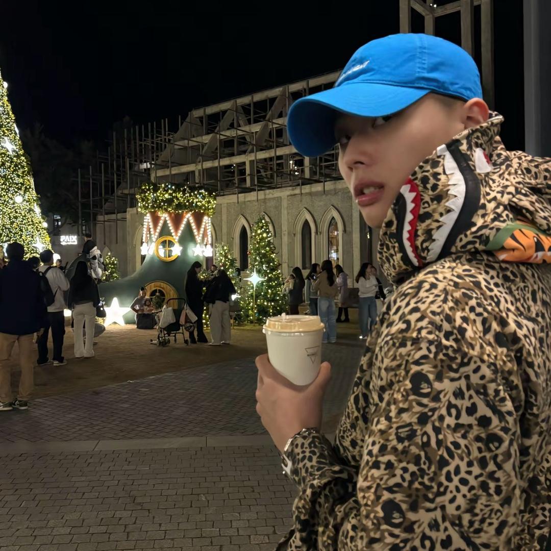 HQ