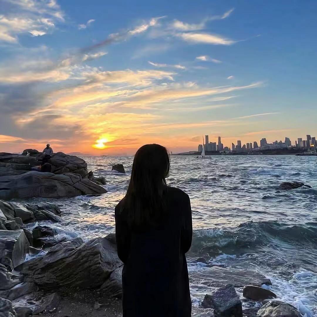 向钱看是上上签.🌻