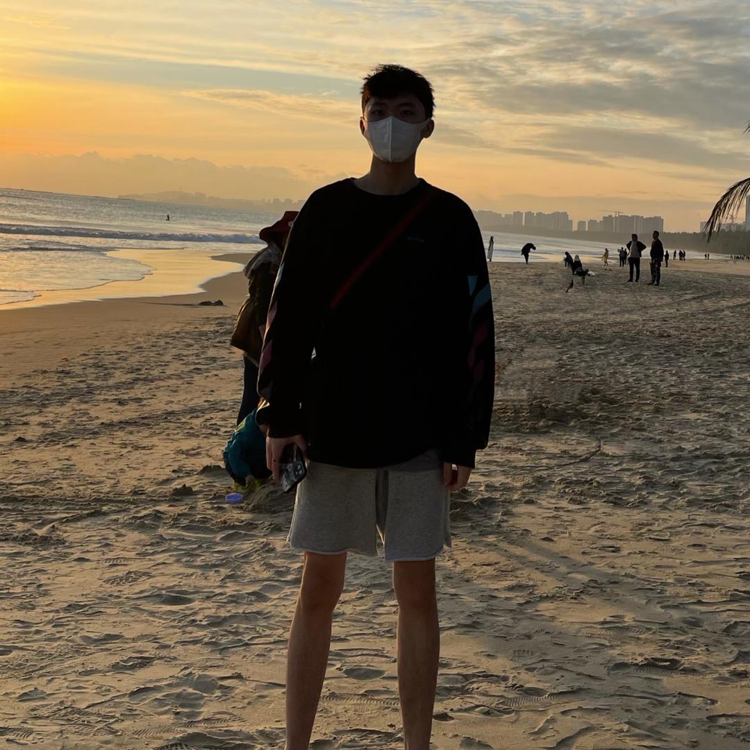 爱玩的肥四