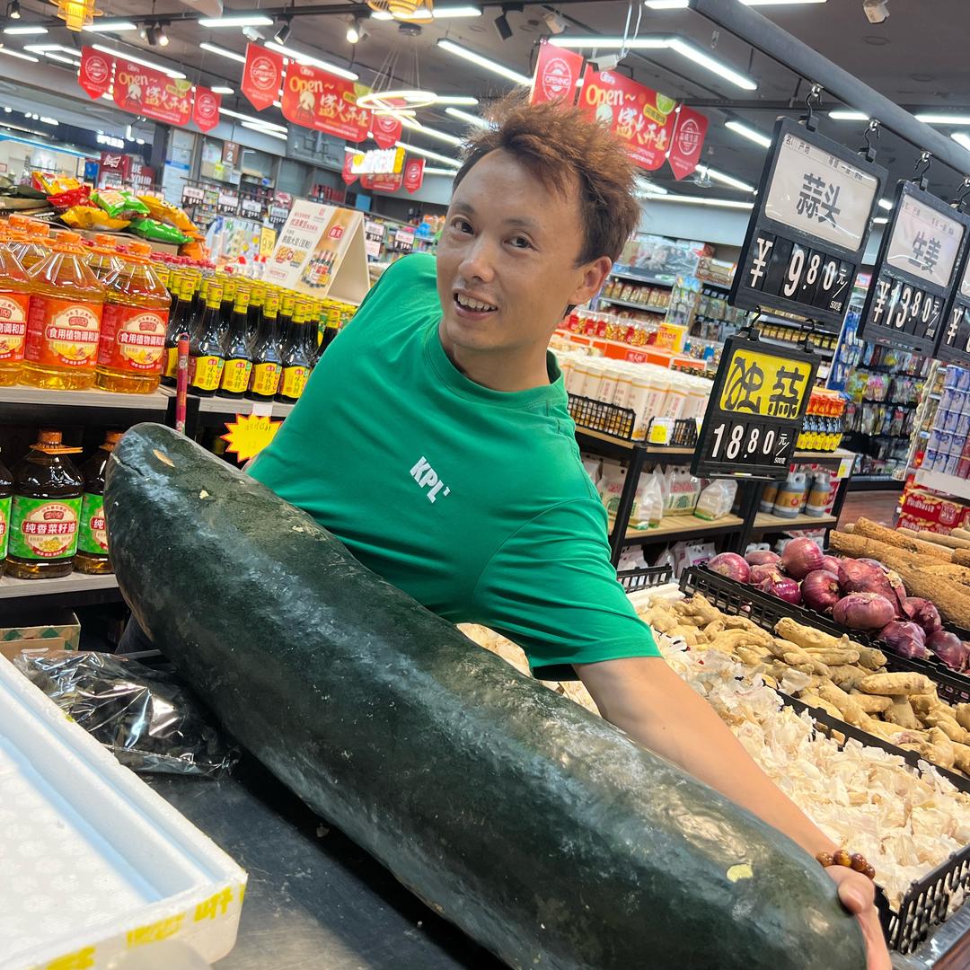 罗海，天花家具房门