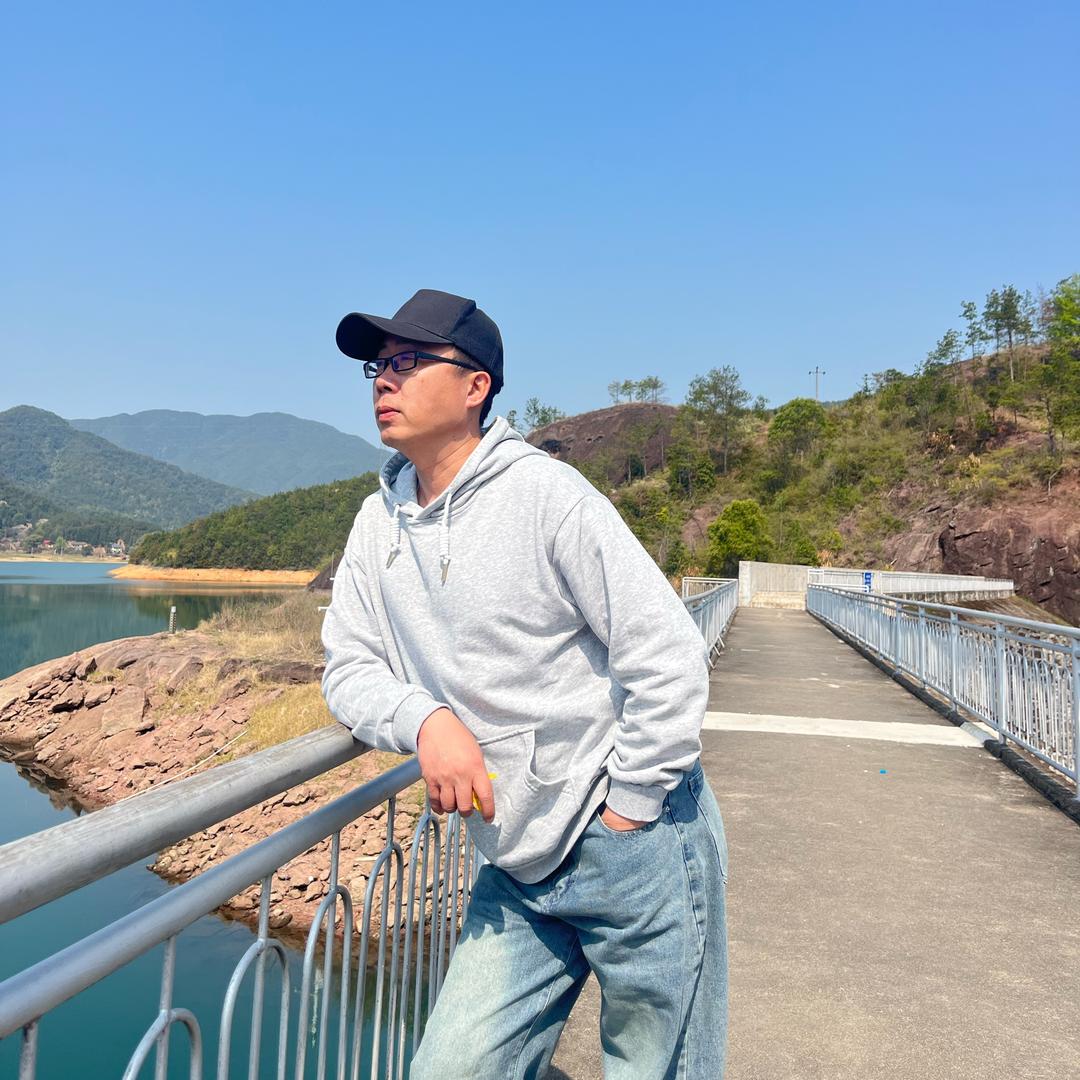 油腻的洁哥