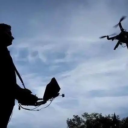 飞鹰崛起《无人机吊运》