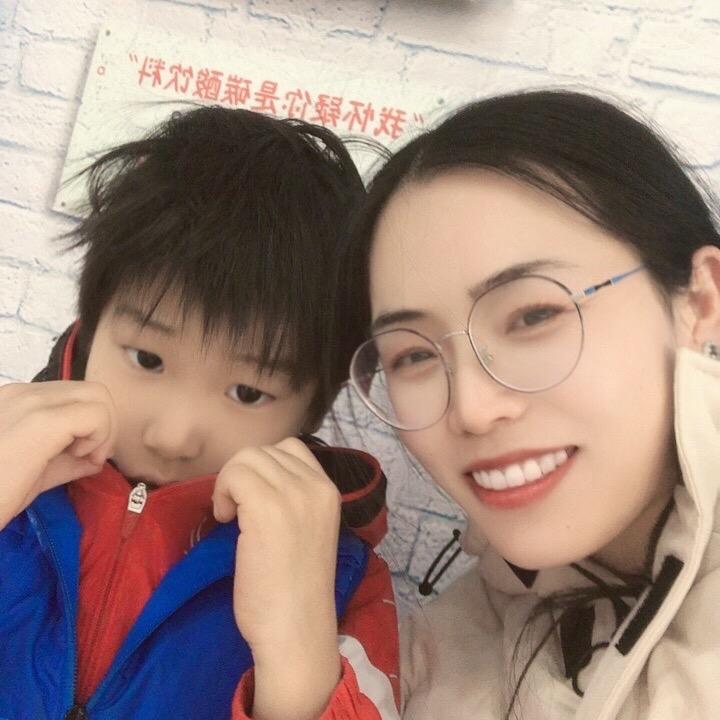 灿灿