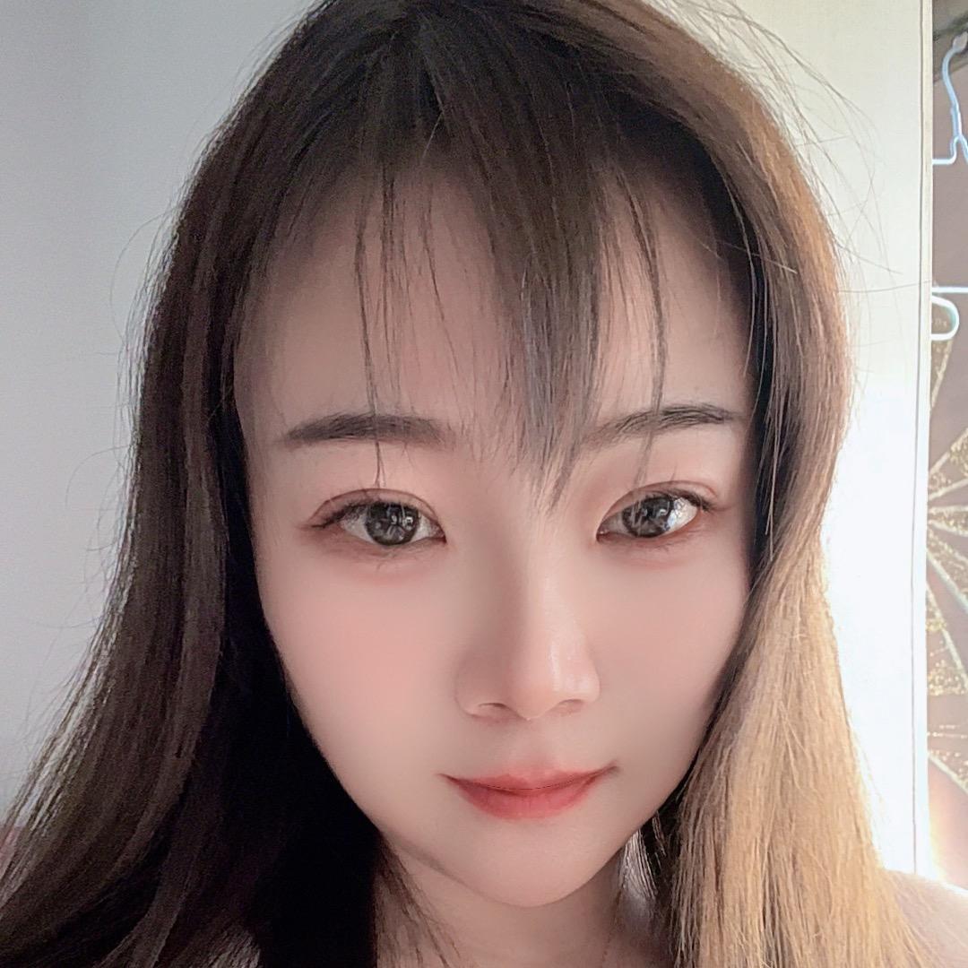 雯雯🌸
