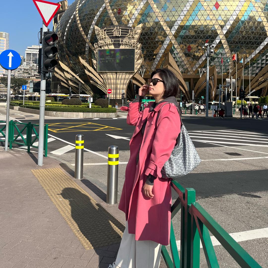 卖卤菜的小姐姐