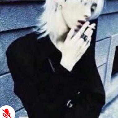 小晨（和平精英俱乐部 点dd）