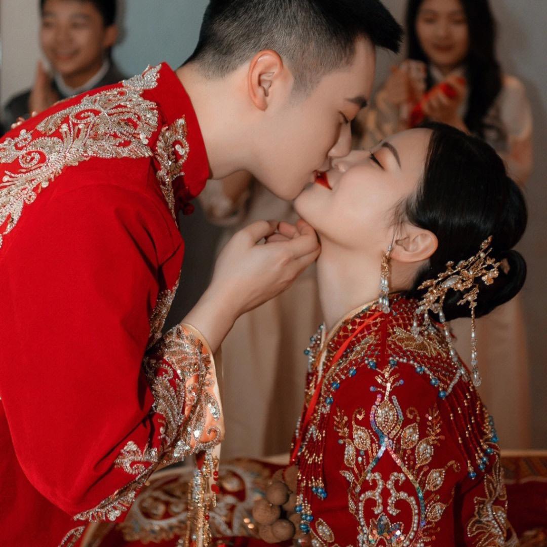欣欣的婚姻跟拍